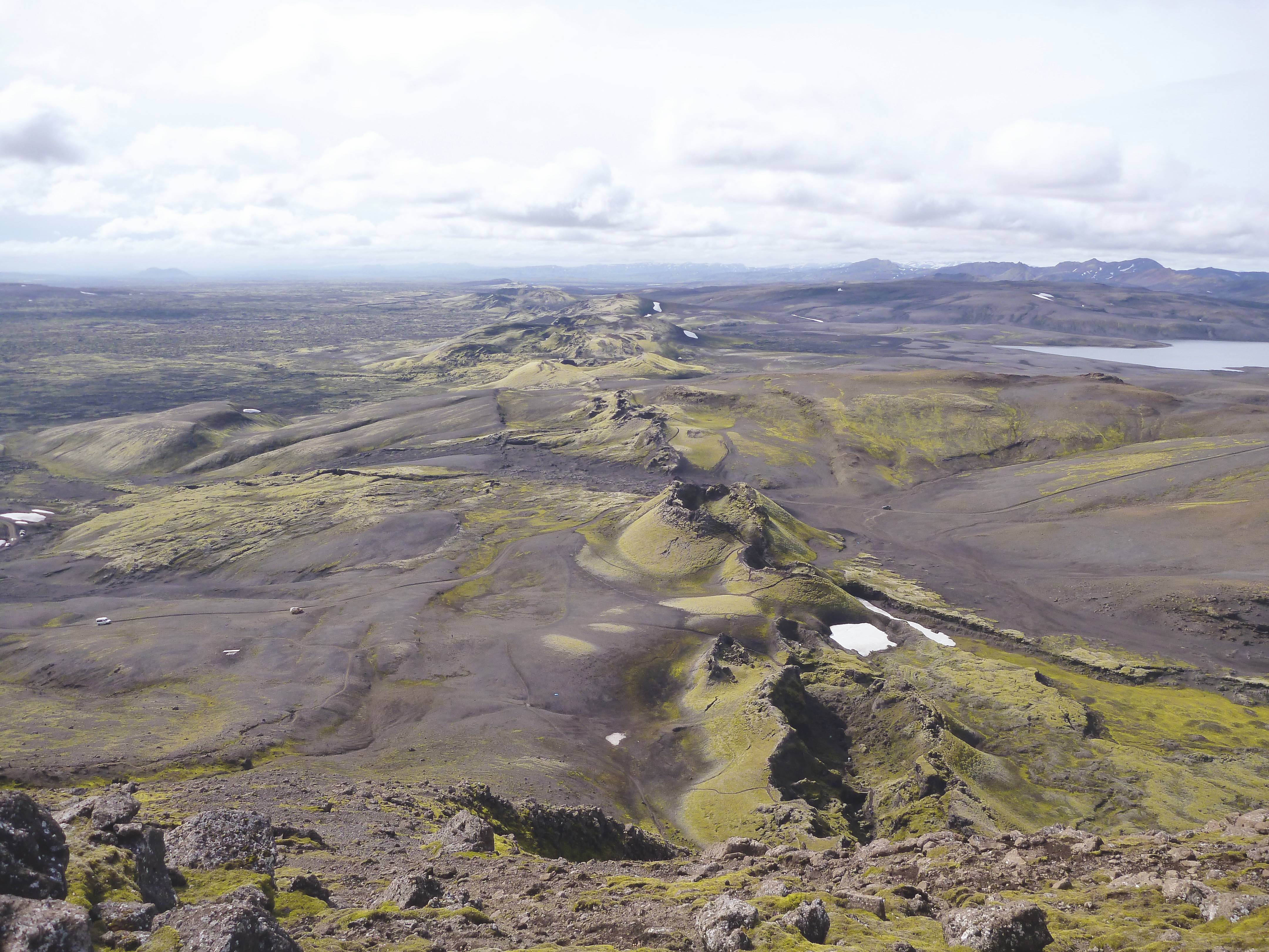 Volcans de la fissure du Laki, en Islande. L'éruption de 1783 fut à l'origine de l'étrange 